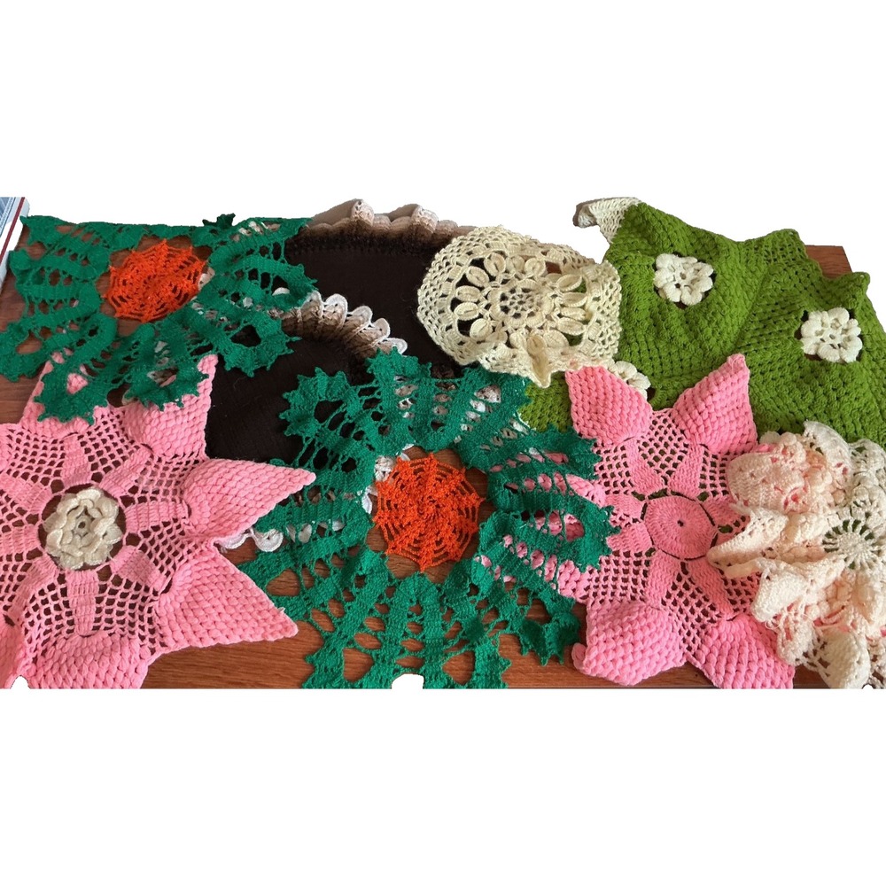 COLORFUL VINTAGE HAND CROCHETED DOILIES LOT OF 9 ROSES PANSY STAR ROUND